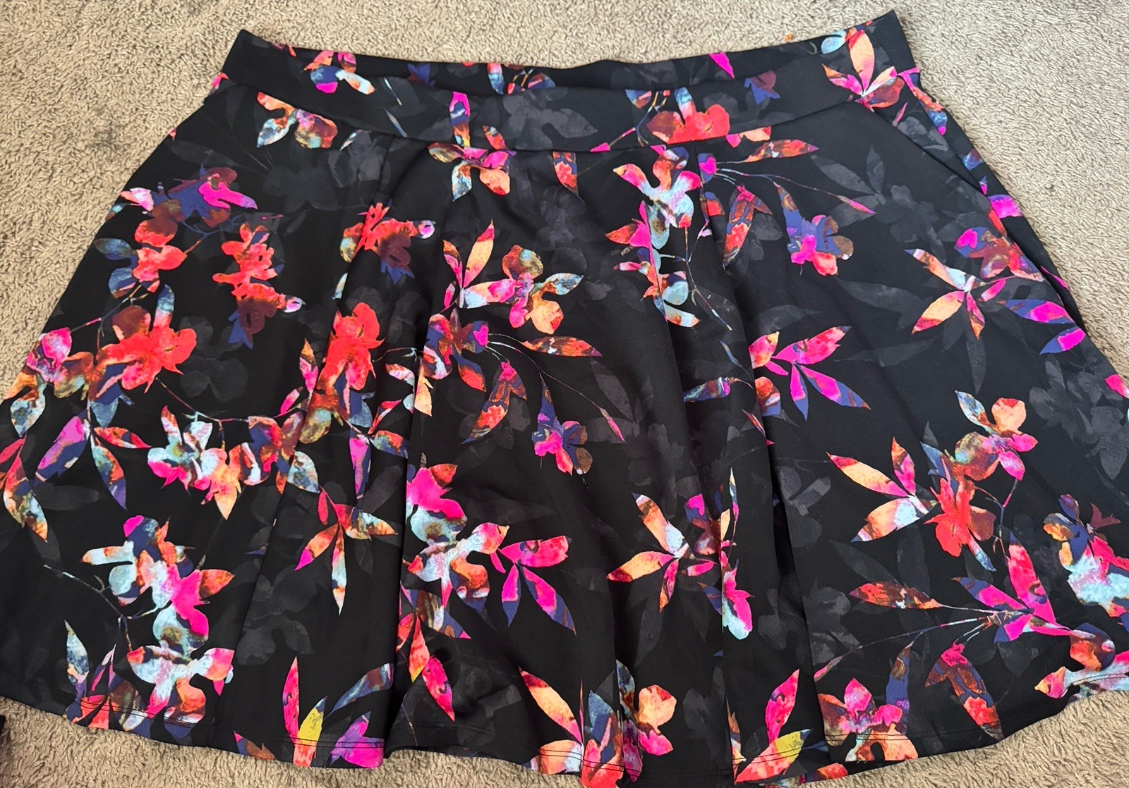 Torrid 2-Piece Floral Crop Top Scuba Tank & Skirt Black Multi Women 5X 28