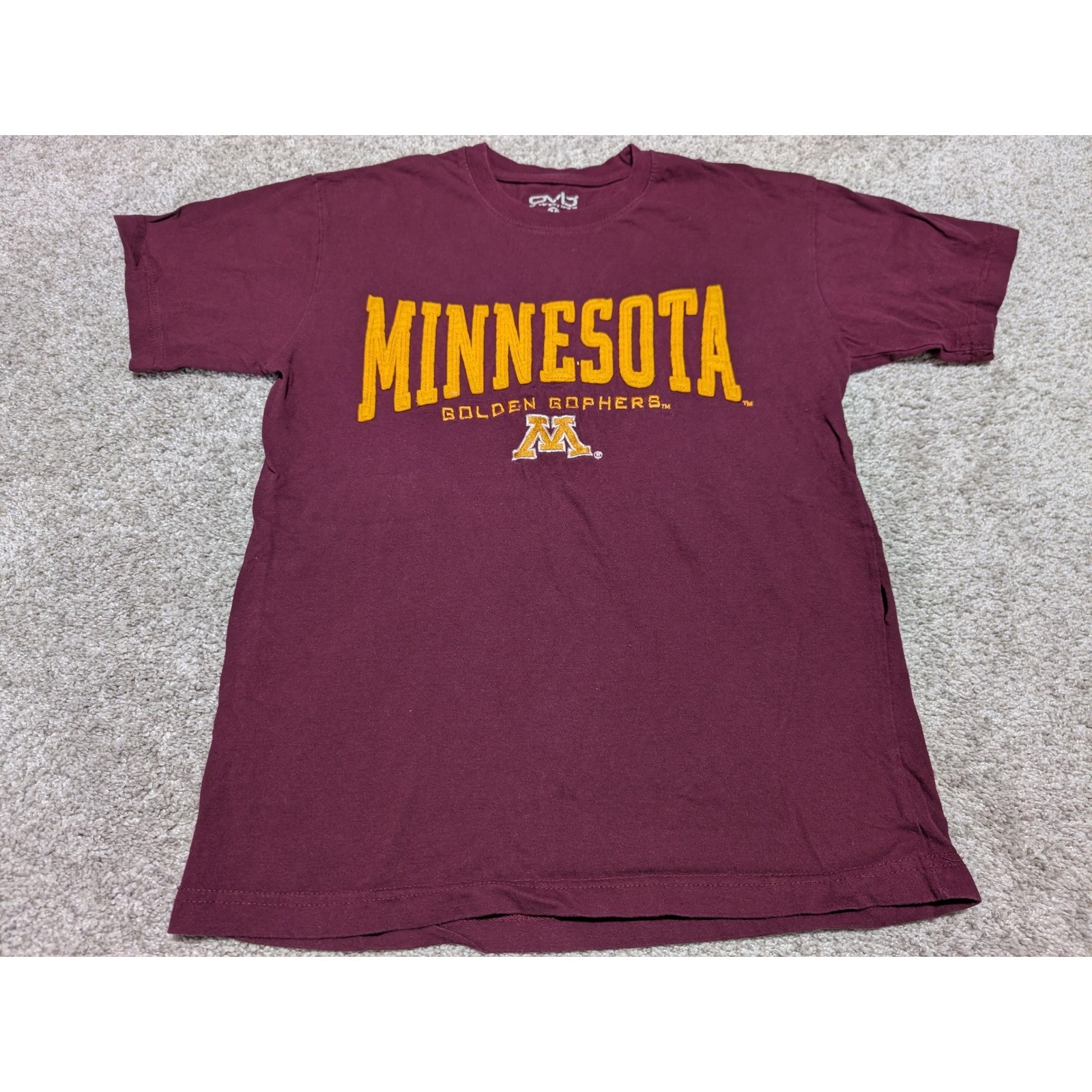 OVS T-Shirt Women M Maroon Minnesota Golden Gophers Graphic Tee NCAA Collegiate