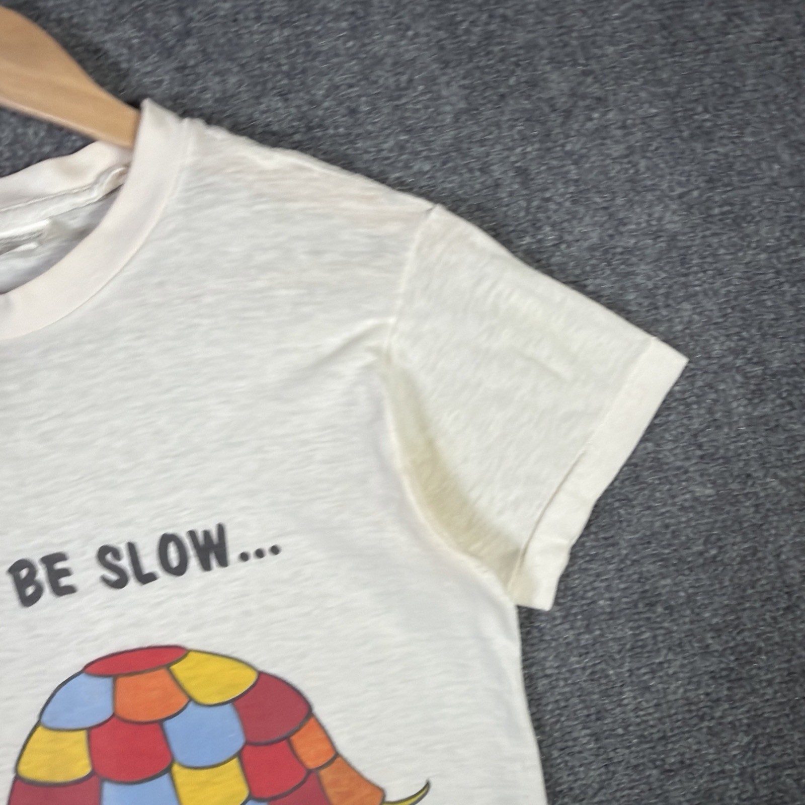 True Vintage Turtle Shirt Mens Medium White 70s Funny Quote Flower Thin Rare USA