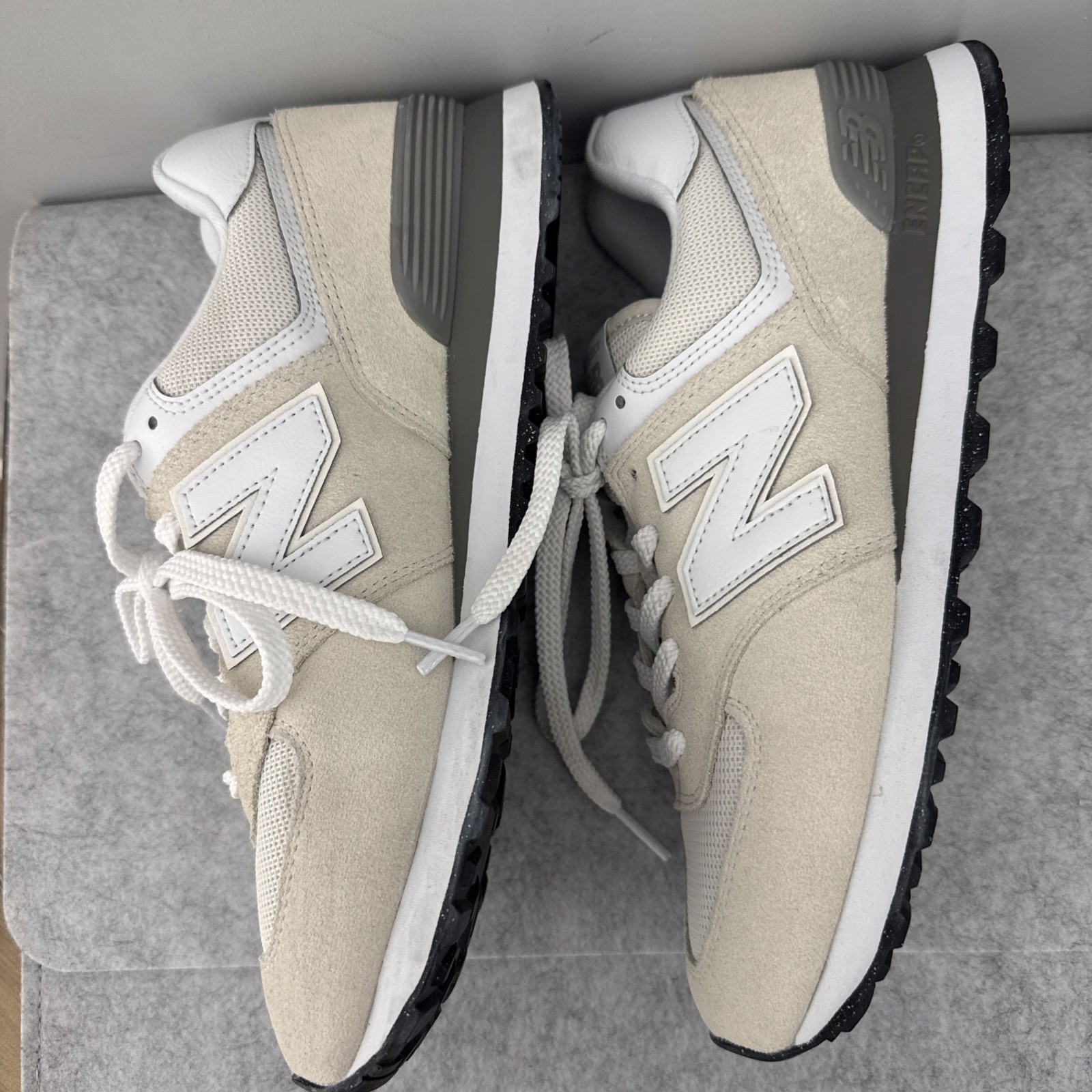 New Balance 574 cream trainers sneakers sz 11 women’s New No Box