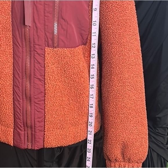 Free Assembly Women’s Patch Pocket Mixy Teddy Fleece Jacket Orange & Burgundy