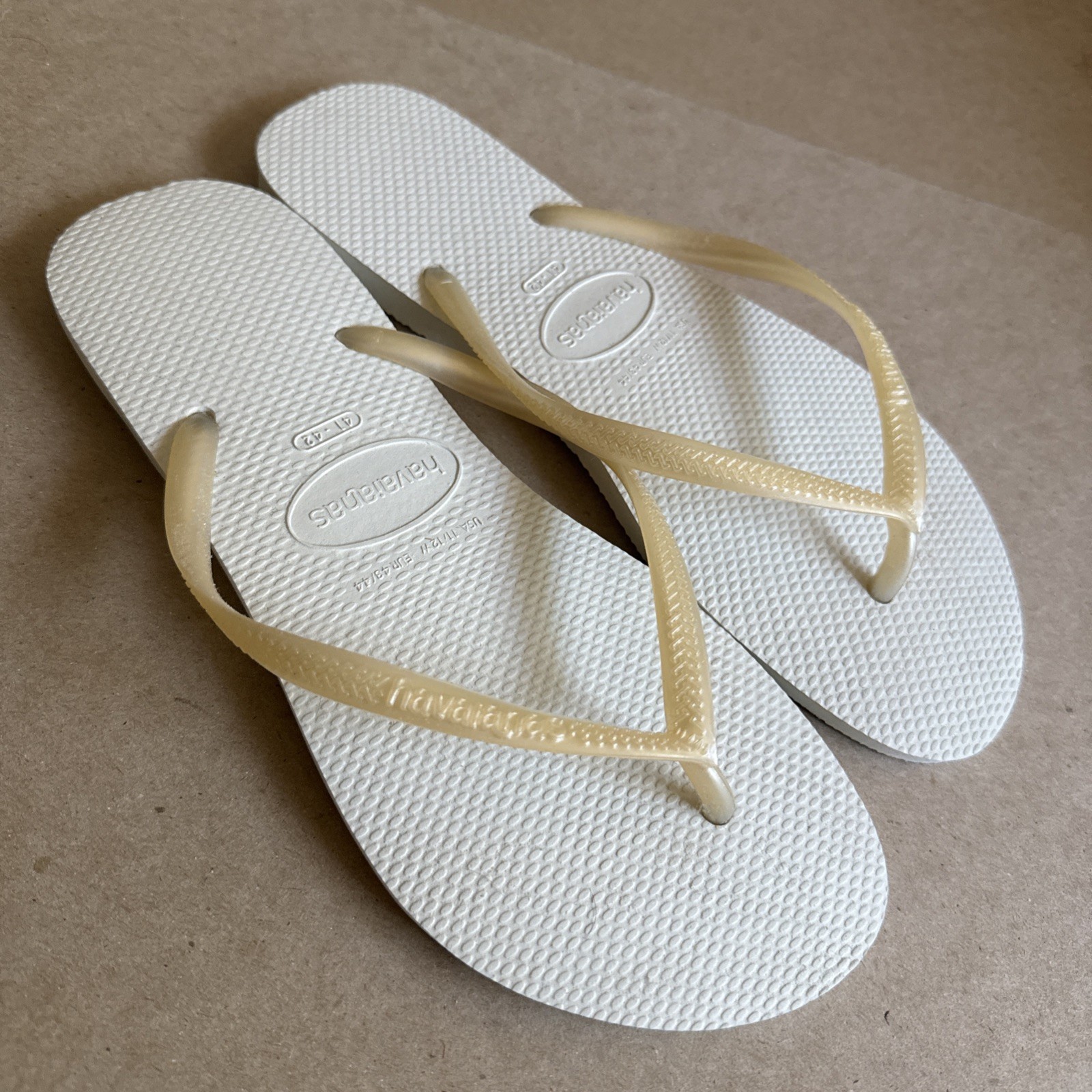 Havaianas Slim White Pearlized Straps 41/42 – New