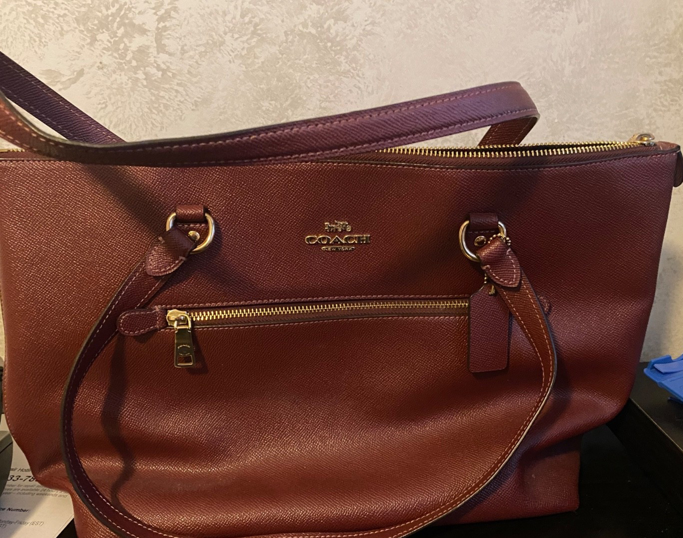 Coach New York – Maroon Ladies Shoulder Bag – Preowned – Mint Condition
