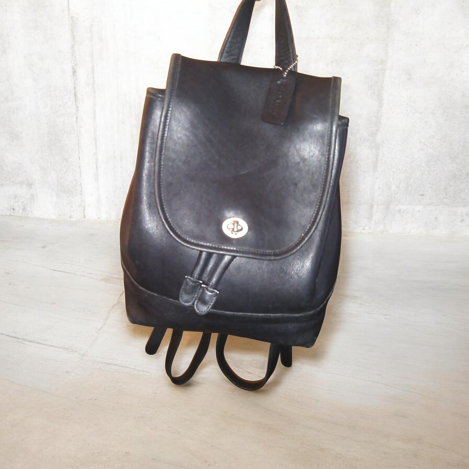 Coach Vintage, Minimalist, Large Day Pack Backpack D2P-9791 Nickel hardware