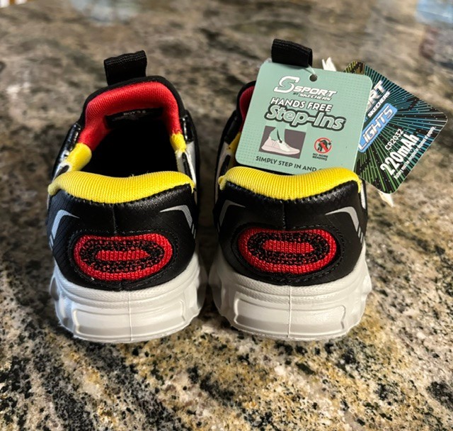 S Sport/Skechers Kaleb Light Up Step-In Sneakers. Boys Toddlers Shoes. Sz 6. NEW
