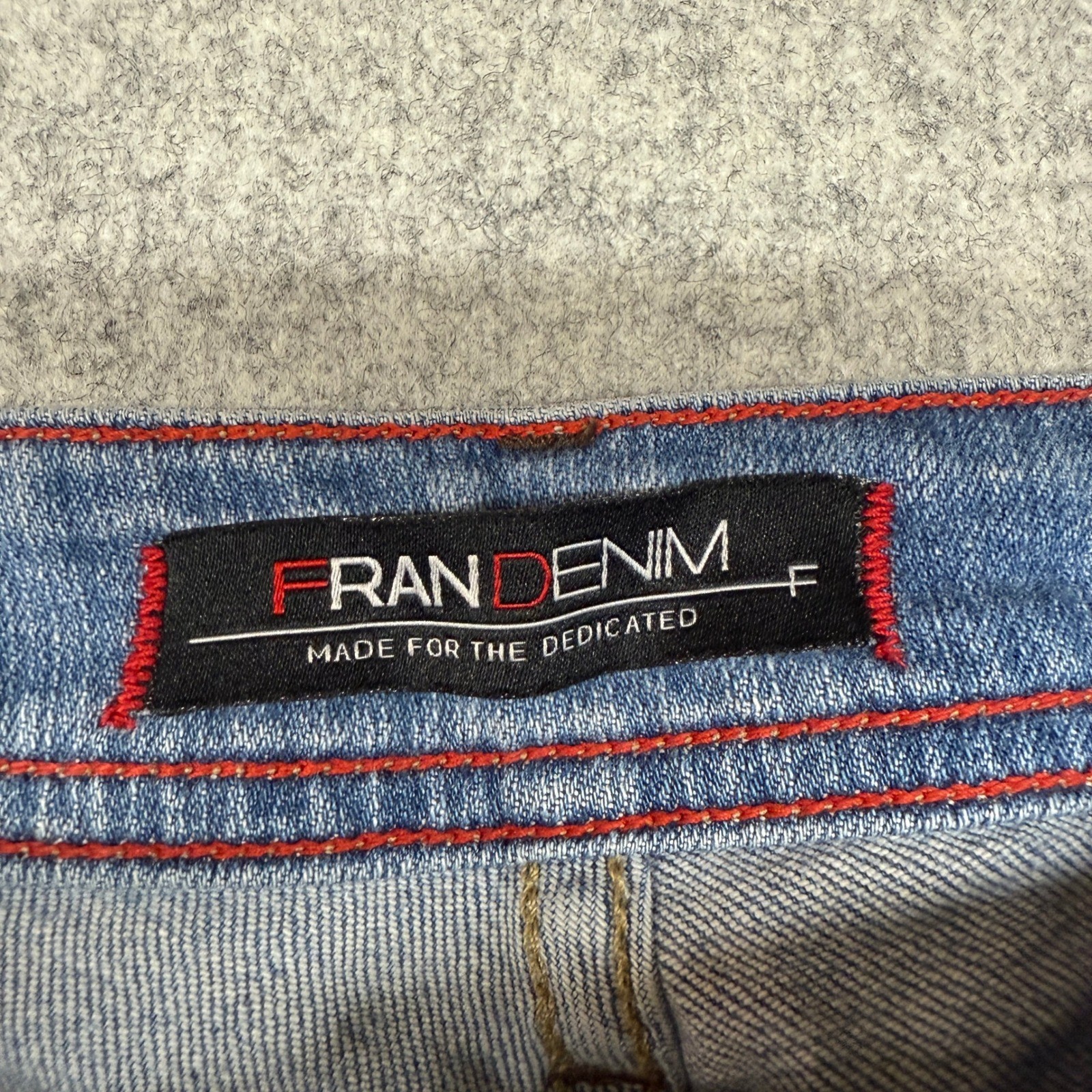 Fran Denim Eva Distressed Jeans 31 Blue Medium Wash Stretch Frayed Hem Low Rise