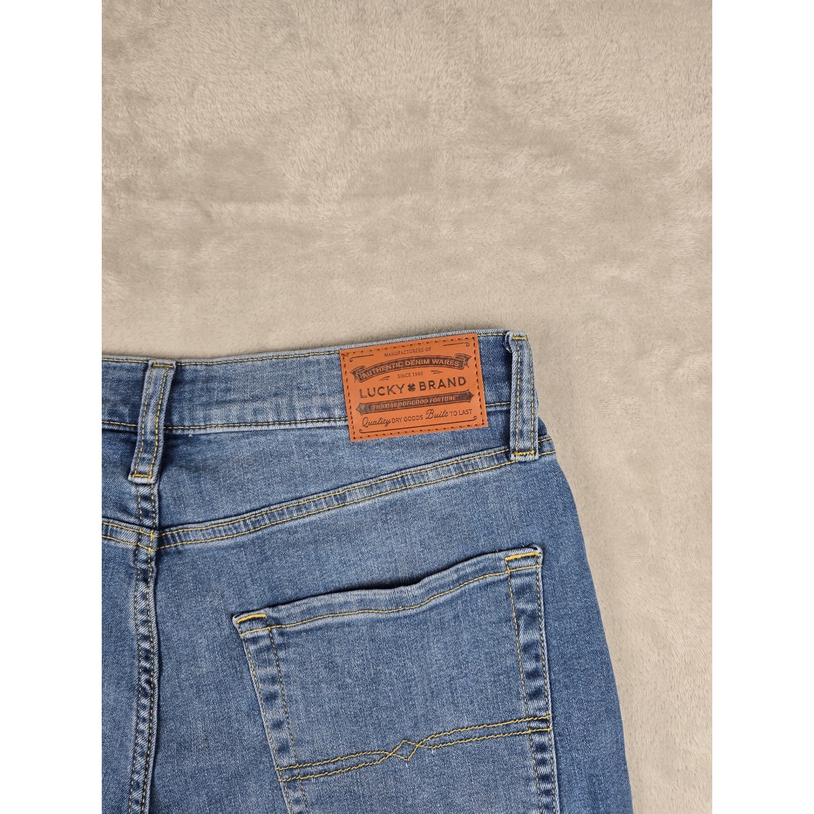 Lucky Brand 223 Straight Jeans Mens 32×32 Blue Denim Stretch Whiskered