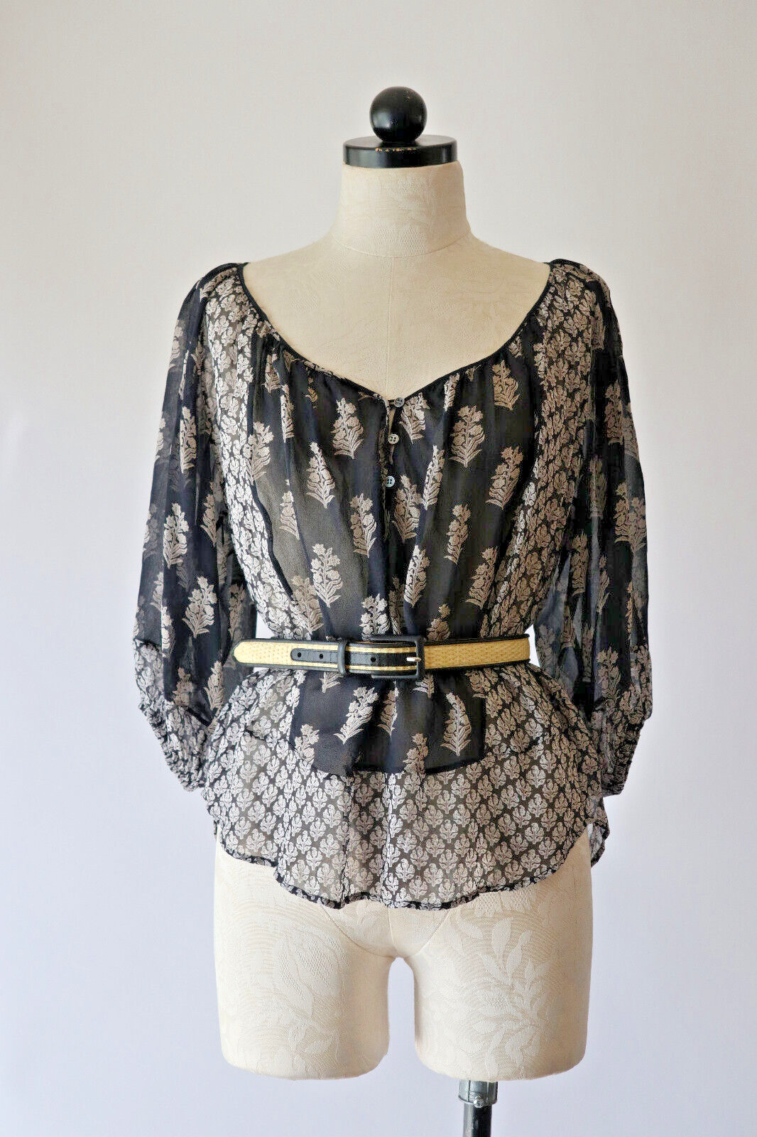 Joie Black White Silk Georgette Floral Batik Peasant Bohemian Top Blouse Women S