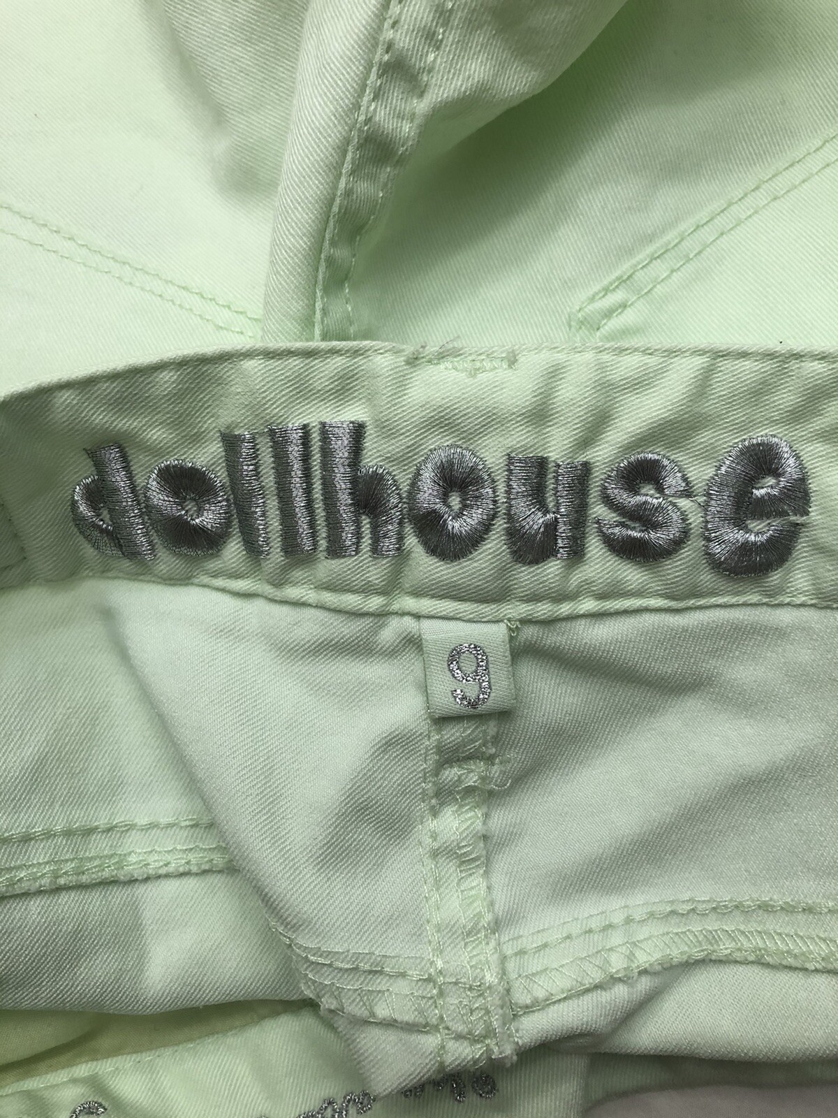 Dollhouse Spearmint Shorts Size 9 507