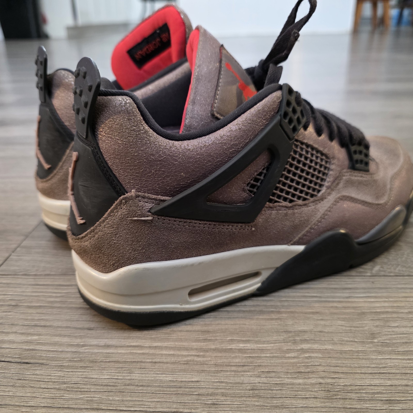Size 10 – Jordan 4 Retro Mid Taupe Haze