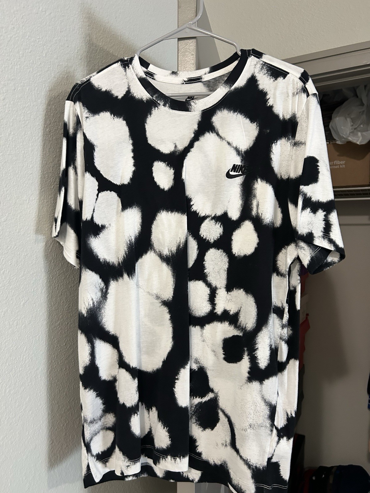 Nike Sportswear Men’s Large Black White Tie Dye T Shirt & Shorts Matching Set L