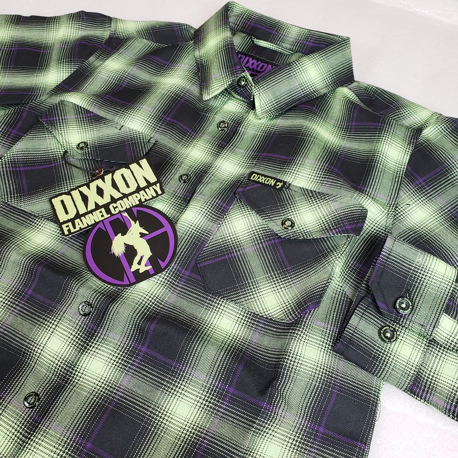 NWT Women’s Medium Dixxon Dimebag Darrell Women’s Glow In The Dark Flannel Shirt