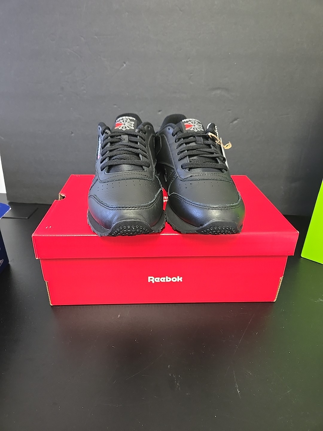 UNISEX Reebok Classic Leather Shoes CBLACK PUGR 100008494 105W12 G1N