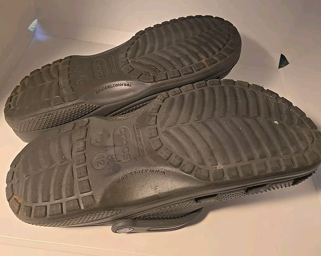 Crocs Baya Clogs Sandals Mens Size 10 Gray