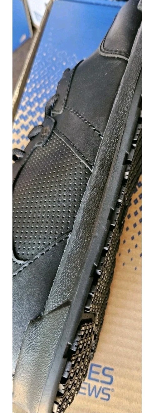 New In Box Shoes for Crews Freestyle II Men’s Size 8 Slip Resistant Work Shoes