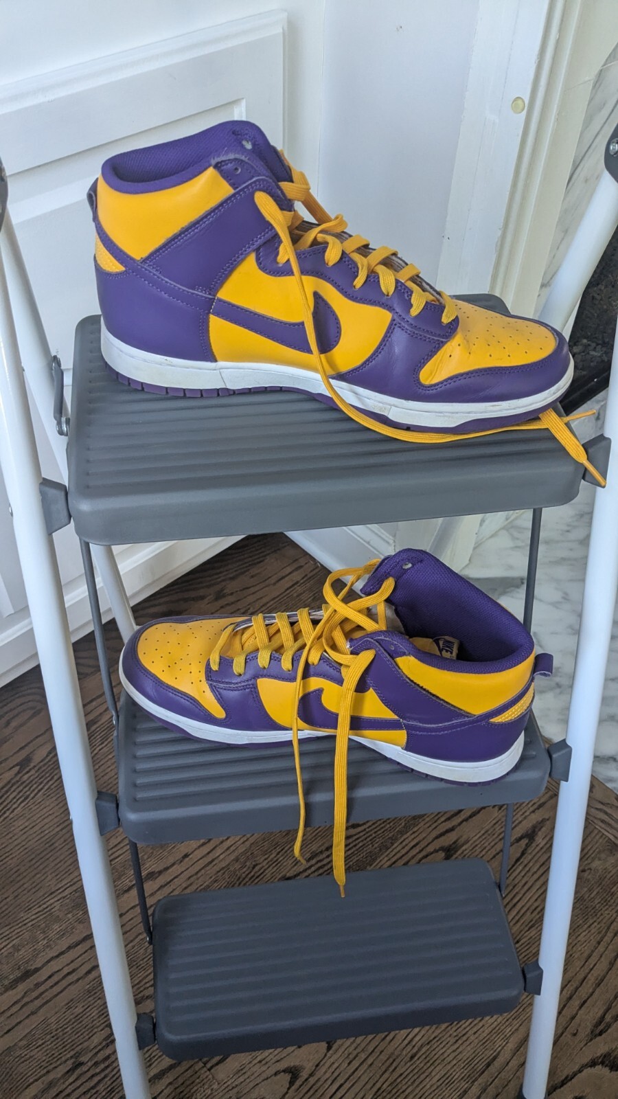 Nike Dunk- Lakers DD1399-500 Sneakers Men’s sz: 12 Yellow Purple – Used Hightop