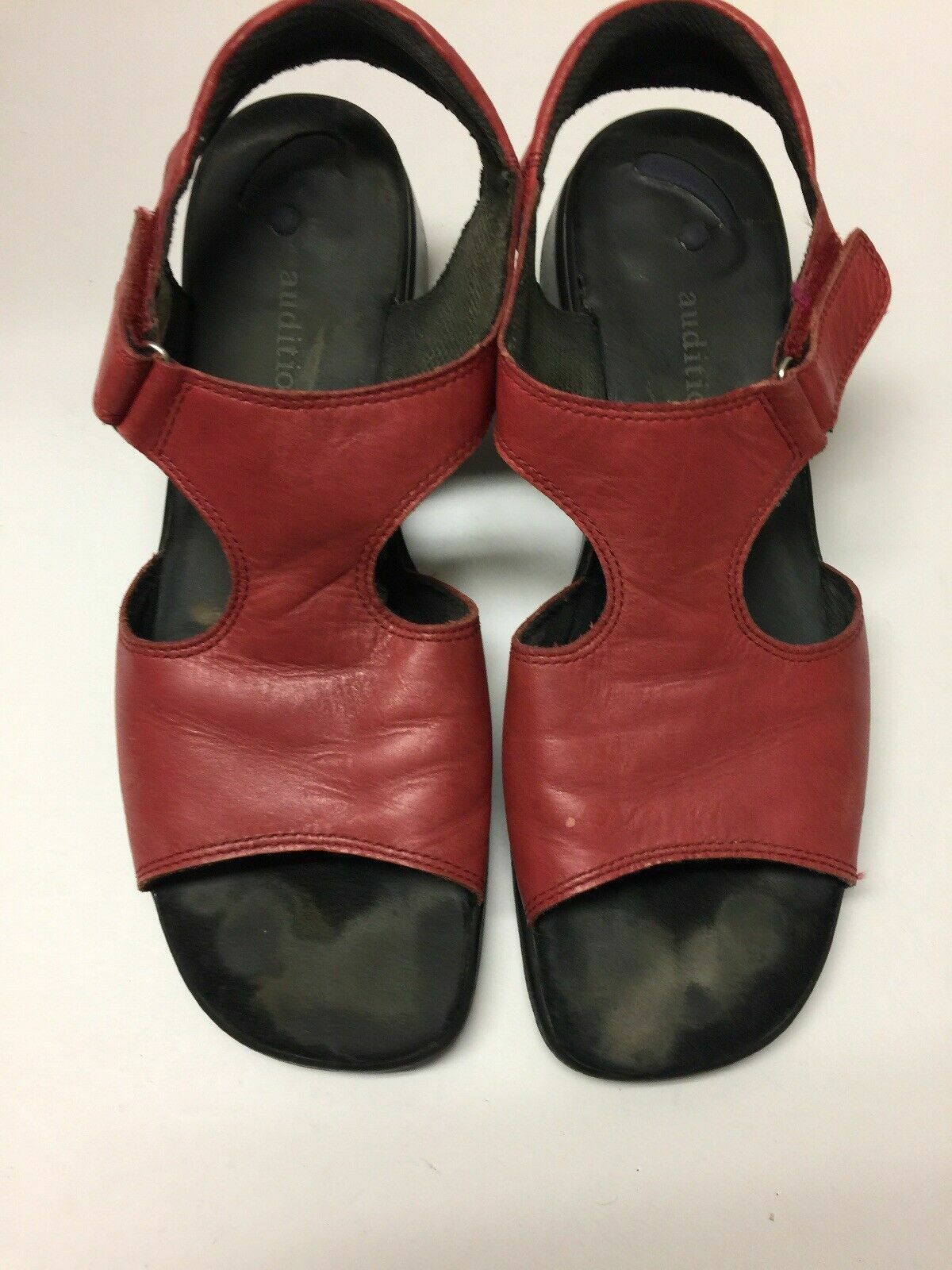 Auditions Ladies 1 1/2 In Wedge Heel Sandal Size 12AA Red A239ss