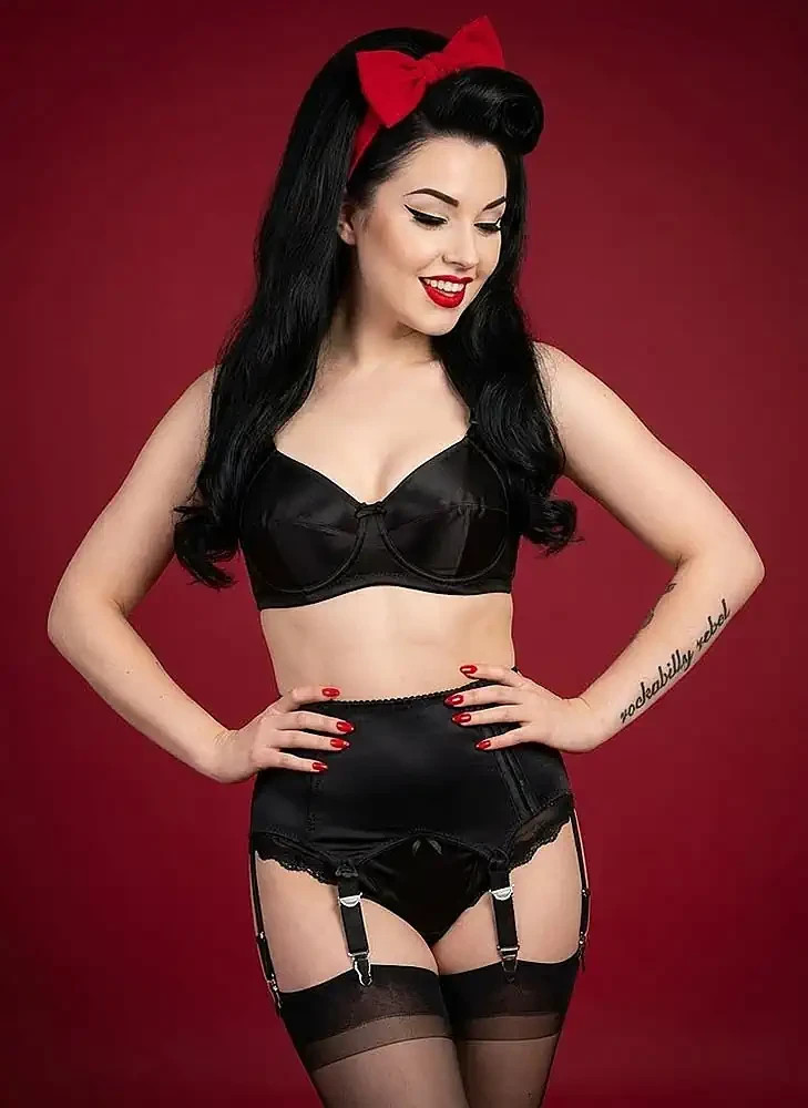 6 Strap Retro Suspender Belts High Waist Black, Beige, White Top Quality S- 4XL
