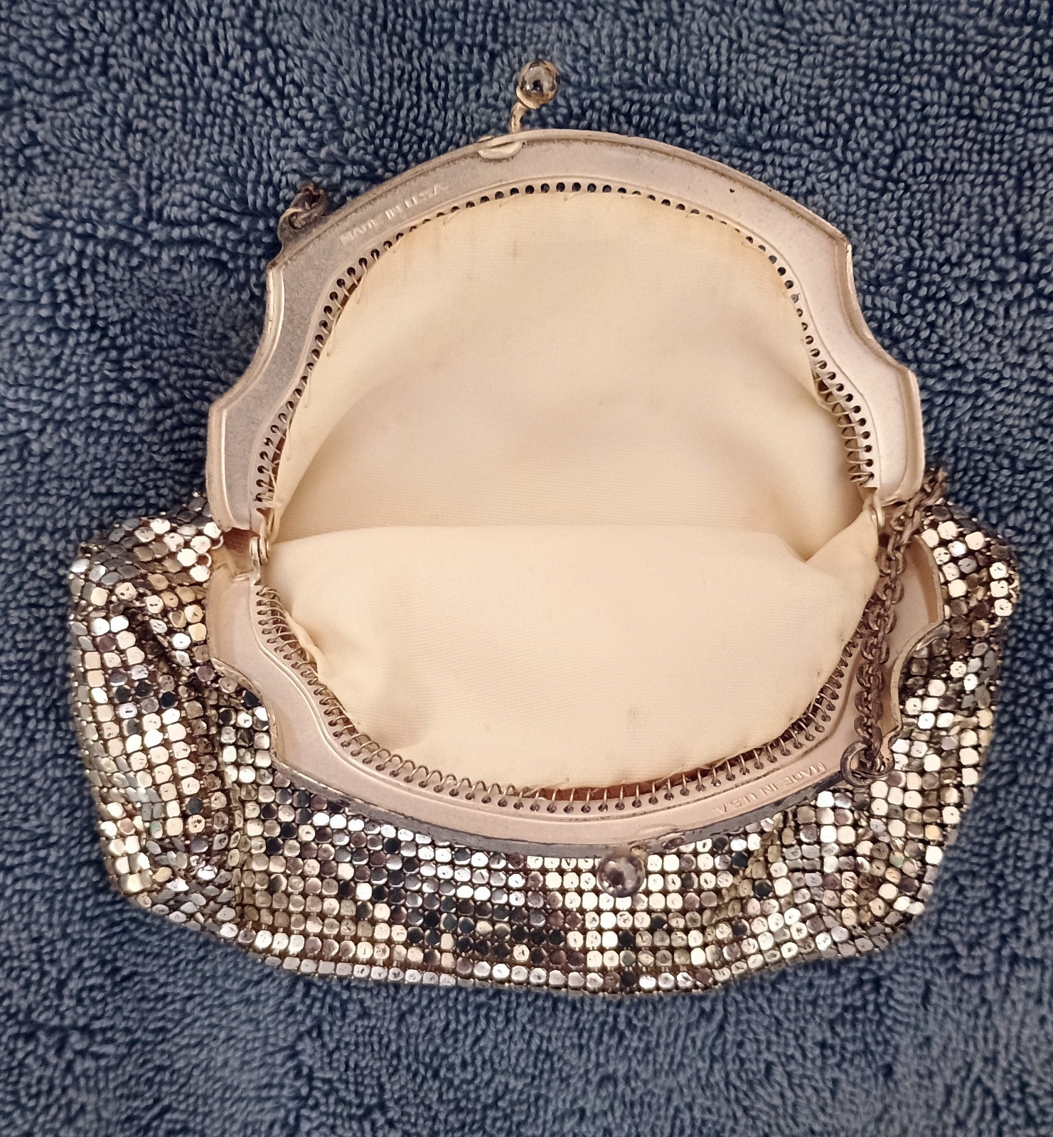 VINTAGE SILVER MESH 3pc SET – PURSE, CHANGE PURSE, KEY HOLDER CIRCA 40s-50s