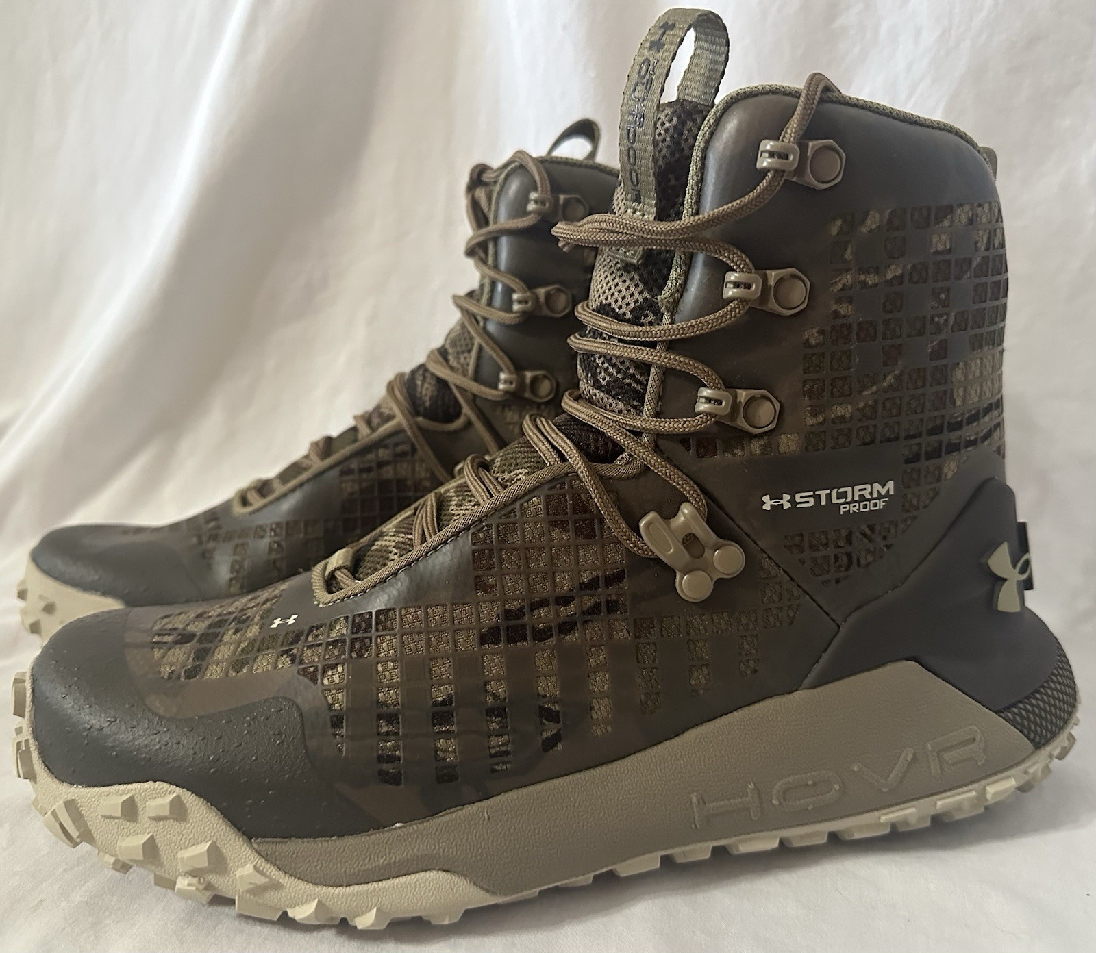 Under Armour UA HOVR Dawn Waterproof 2.0 Boots Men’s Size 7, 3025573-900