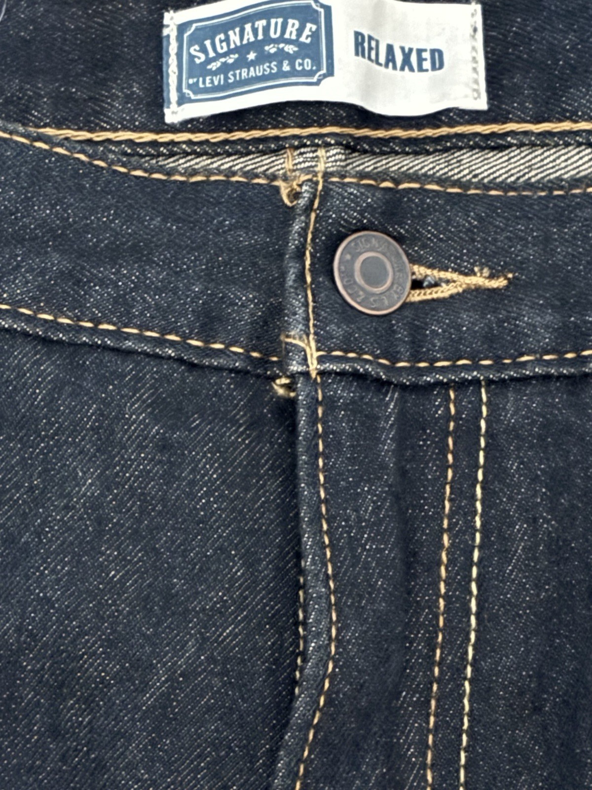 Signature Levi Strauss Men’s Size 36×32 Relaxed Fit Jeans Euc
