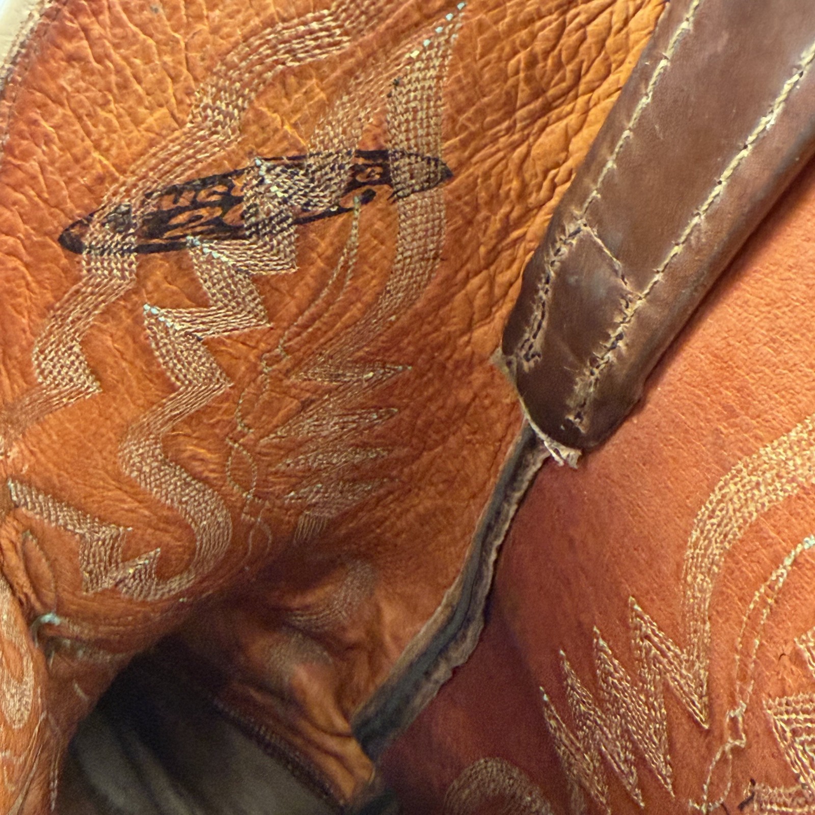 Lucchese 2000 Brown Bullhide Leather Round Toe T3253R Mens Cowboy Boots sz 9.5D