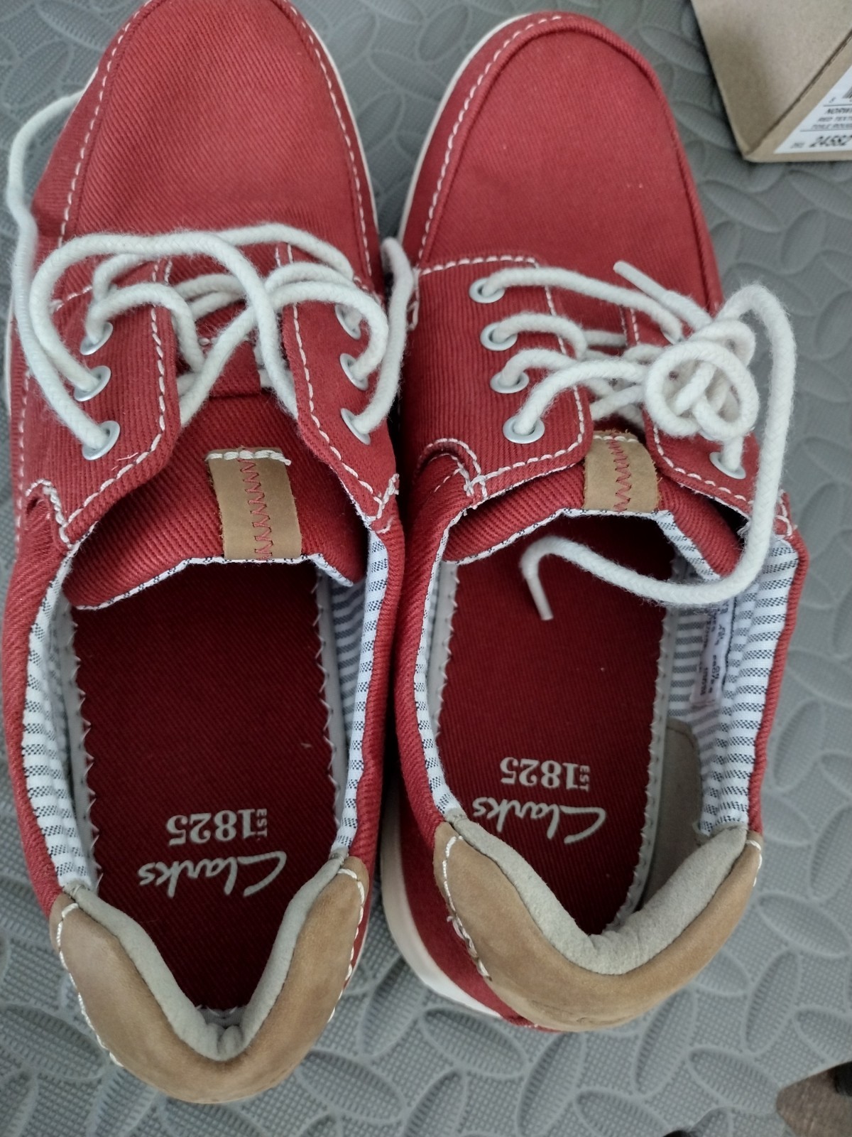 Clarks Norwin Vibe Men’s Red Canvas Lace-Up Sneakers Round Toe 9.5 G