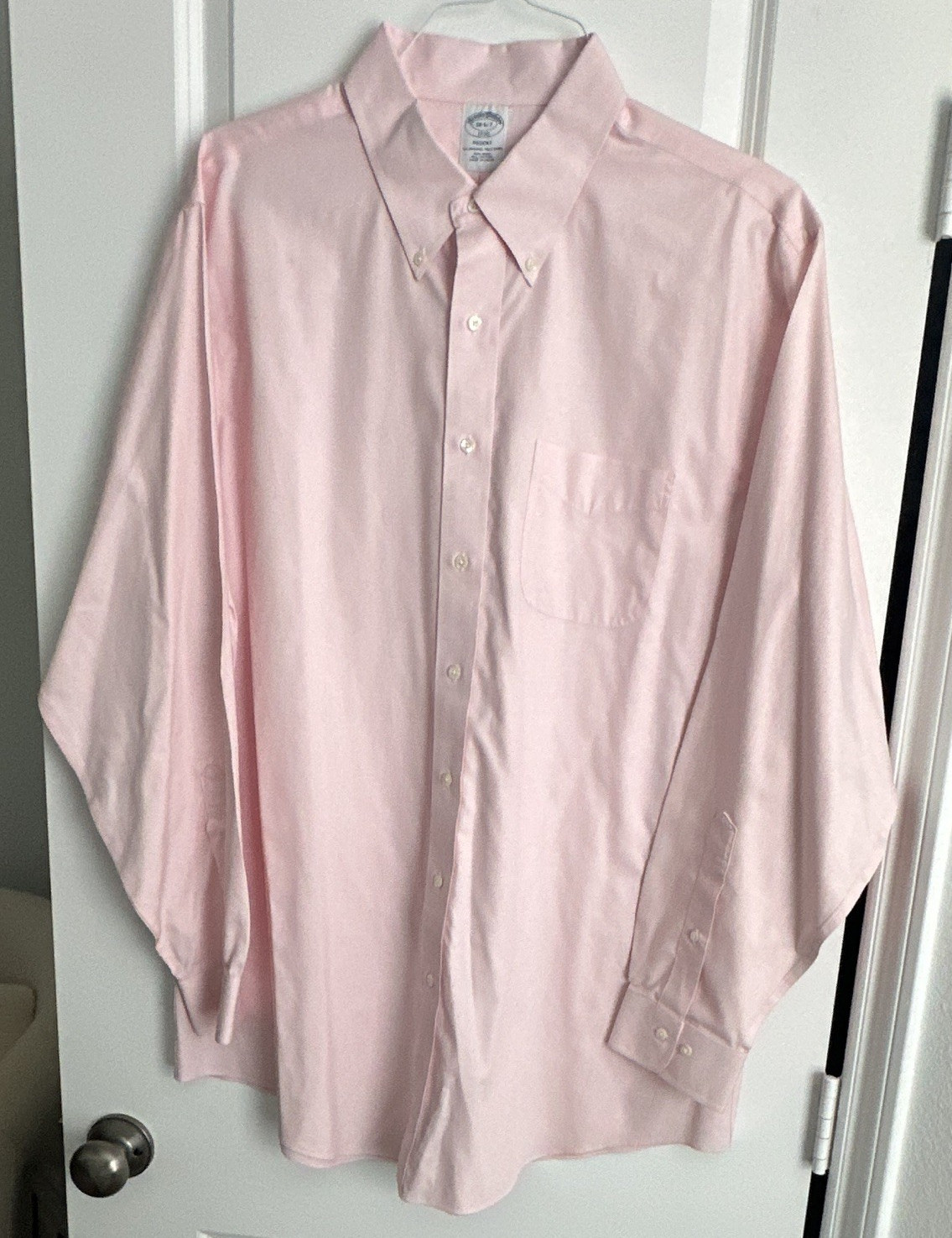 Brooks Brothers 1818 Regent Men’s 18.5 Pink Solid Non-Iron Cotton 36/37