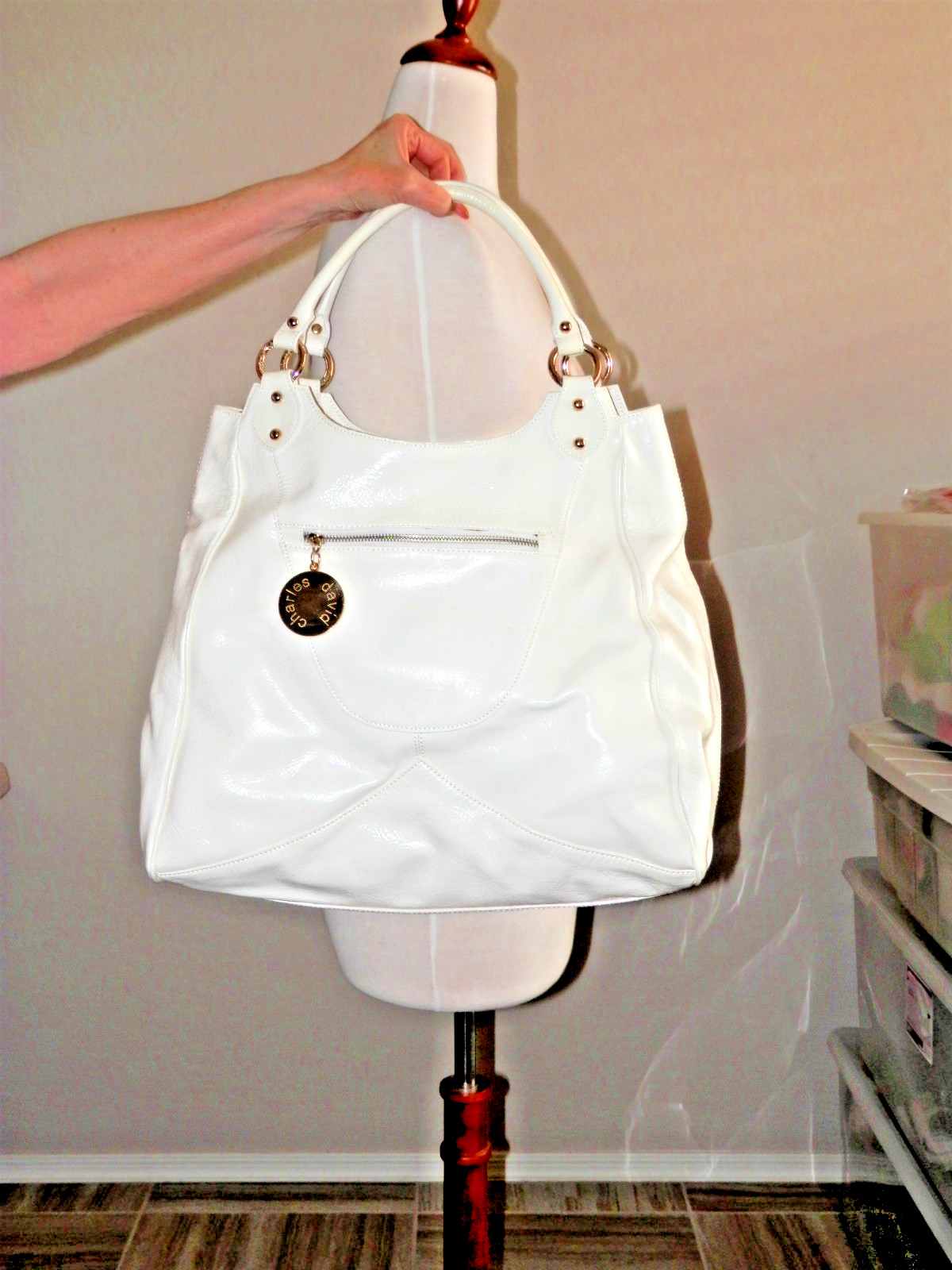 Charles David White Leather Shoulder Bag w/Bag Cover New