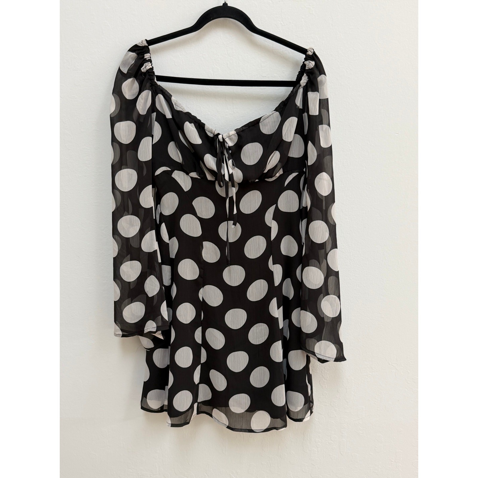 NWT Avec Les Filles Black & White Polka Dot Chiffon Mini Dress Size 8