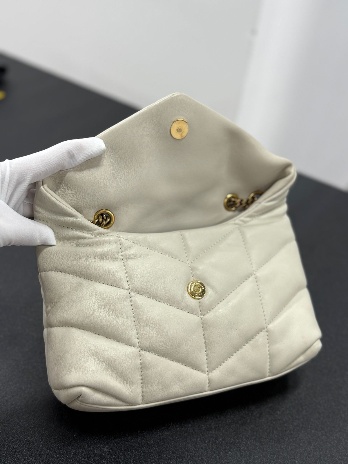 Saint Laurent Loulou Puffer Mini White Leather GHW Chain Crossbody Bag Auth