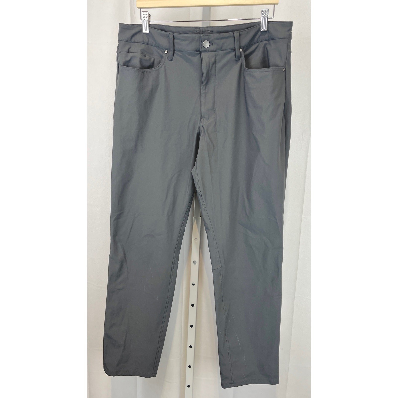 CUTS Clothing Mens AO Five Pocket Pants Slim Leg Zip Fly Flat Front Gray Size 36