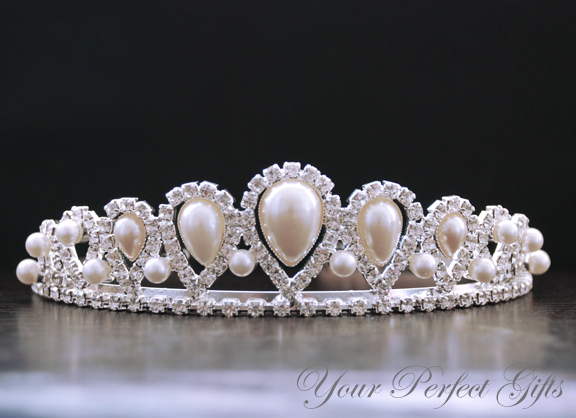 HIGH QUALITY 1.35″ CRYSTAL RHINESTONE & PEARL TIARA CROWN