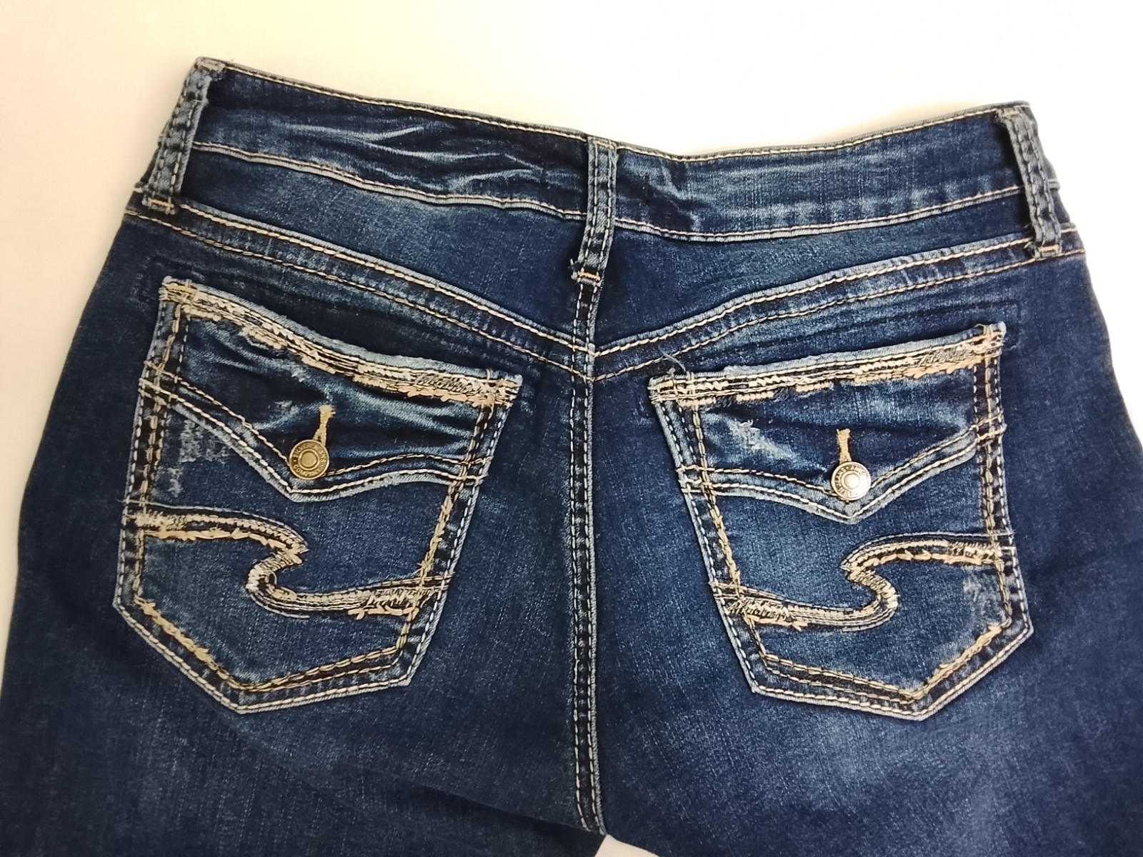 Silver Jeans Avery Bootcut Women’s Mid Rise Denim jeans Cotton Blend Size 32