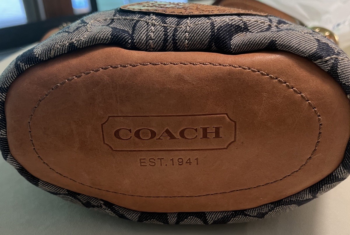 COACH Bleecker 11781 Denim Jacquard Floral Appliqué Hobo Vachetta Lthr Good Cond