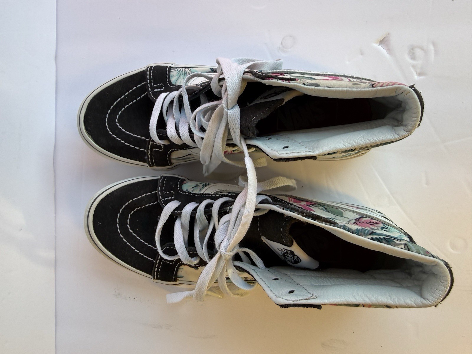 VANS Sk8-Hi High Top Skate Sneaker Floral Print Black/White Lace-Up 7W. 5.5M
