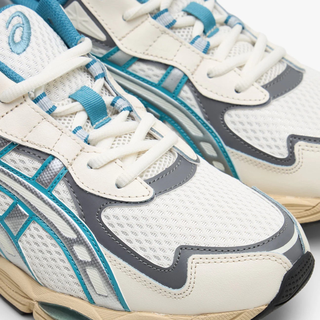ASICS Gel-NYC 2055 Cream Blue Teal 1203A542-106 Men’s Size 10.5 Shoes NEW