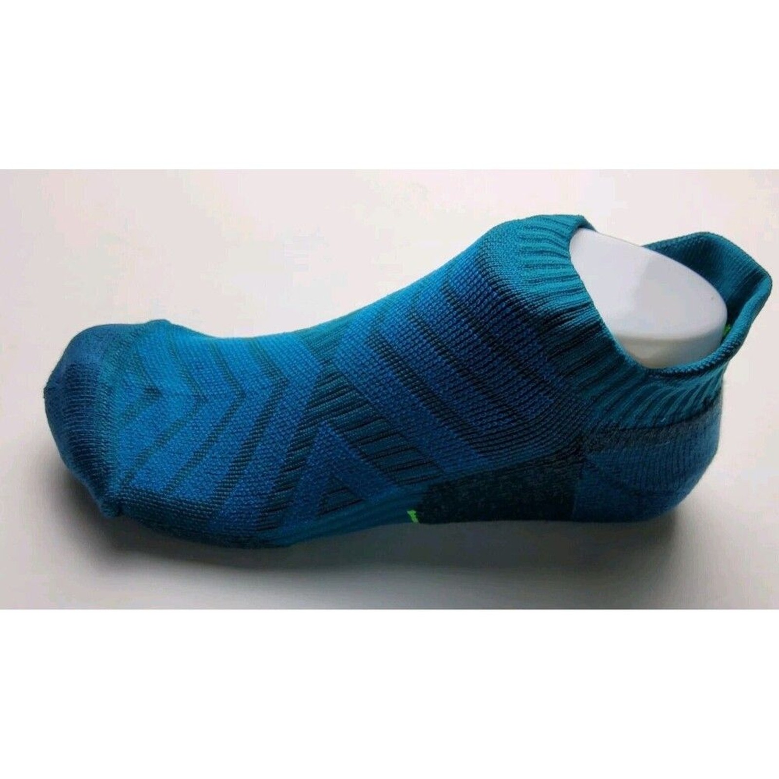 Merino Wool Blend Athletic Ankle Socks Lot Of 4 Pairs Size M 7-9.5