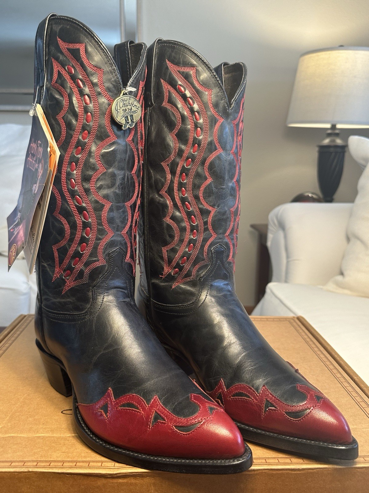J Chisholm Men’s Handcrafted 1990’s Joe Diffie Black/Red Wing Tip Boots Size 10D