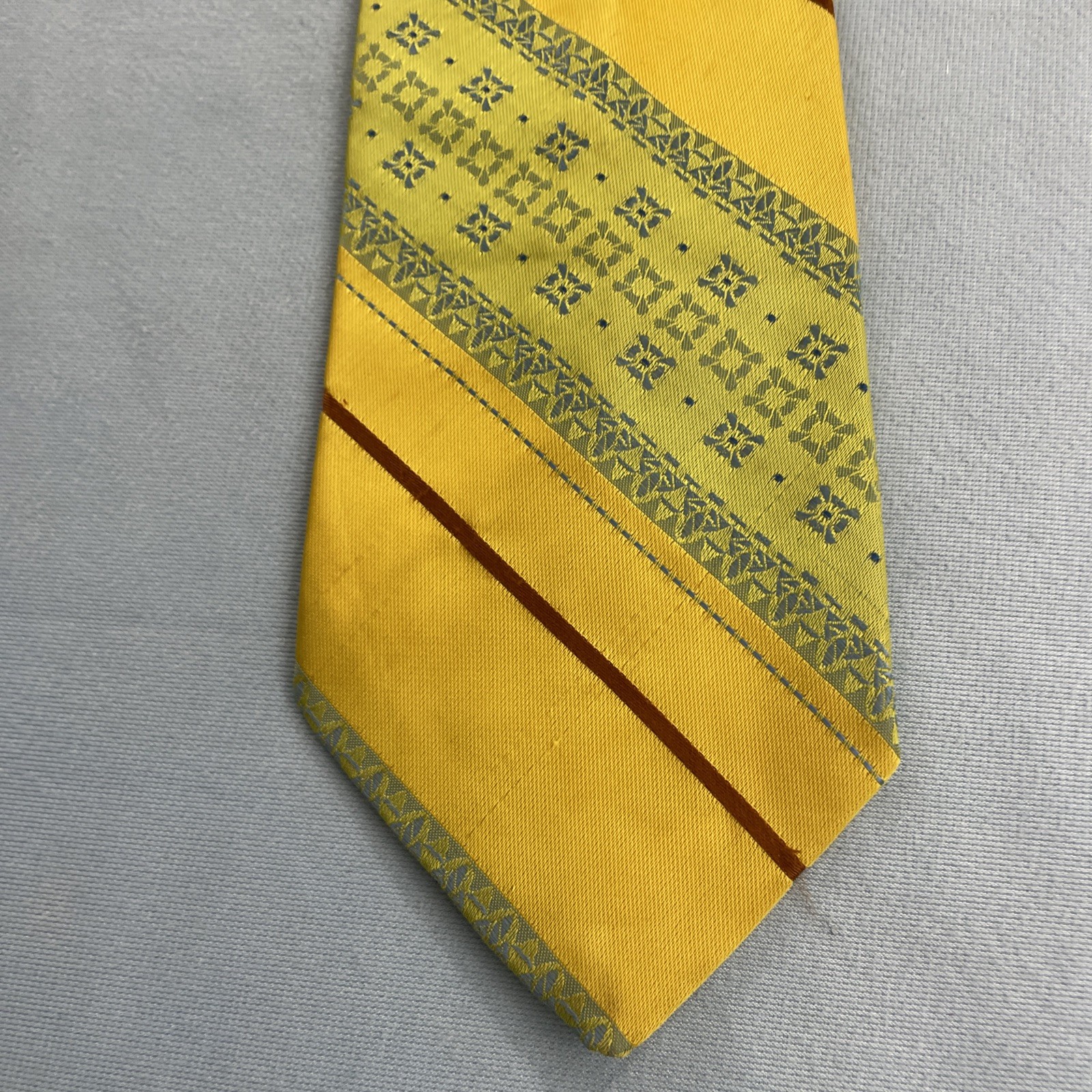 vtg 70s Trevira Cornel Swing Tie Southwest Rockabilly Stripe Yellow Green 4×57