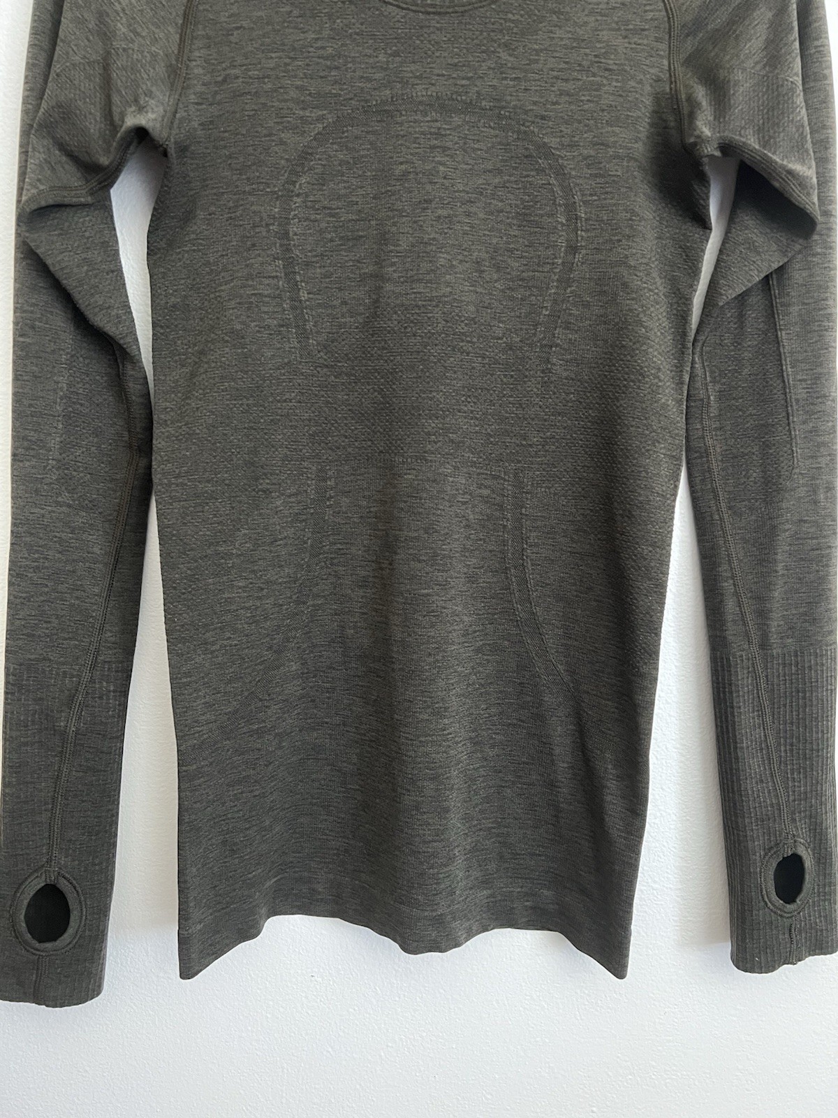 Lululemon Swiftly Tech Longsleeve 2.0 Olive Green Thumb Athleisure Gorpcore 2