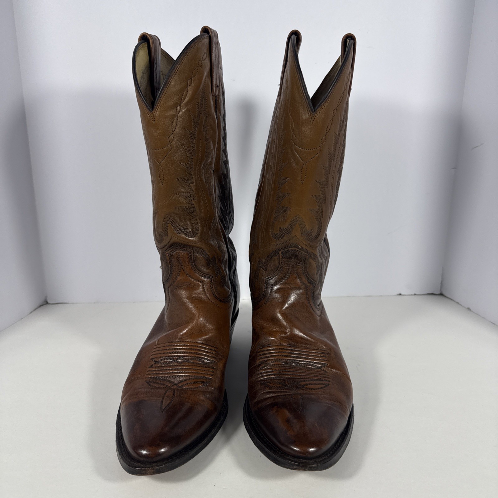 Dan Post Classic Brown Western Cowboy Boots Mens Size 9.5 EW Leather Embroidered