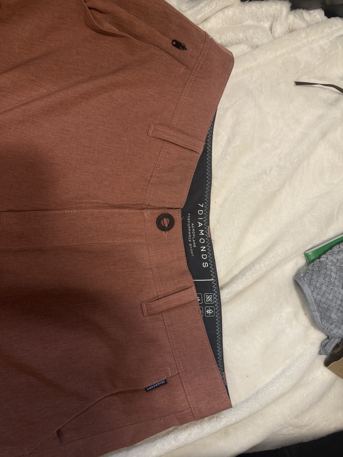 7 Diamonds Men’s Brown Stretch Chino Shorts Flat Front Slash Pockets Solid