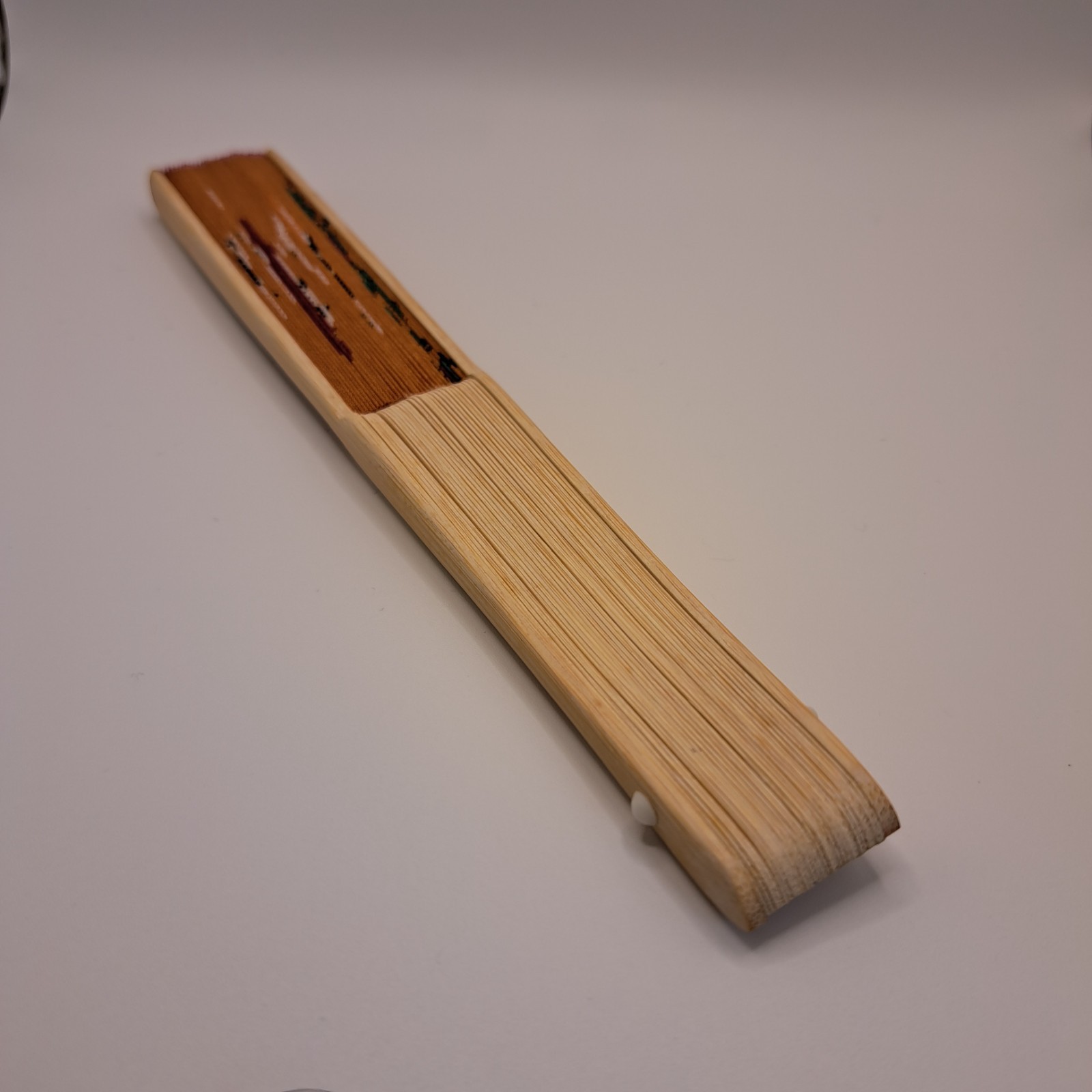 Folding fan (washi paper and bamboo) — Perfect for festivals or staying cool in