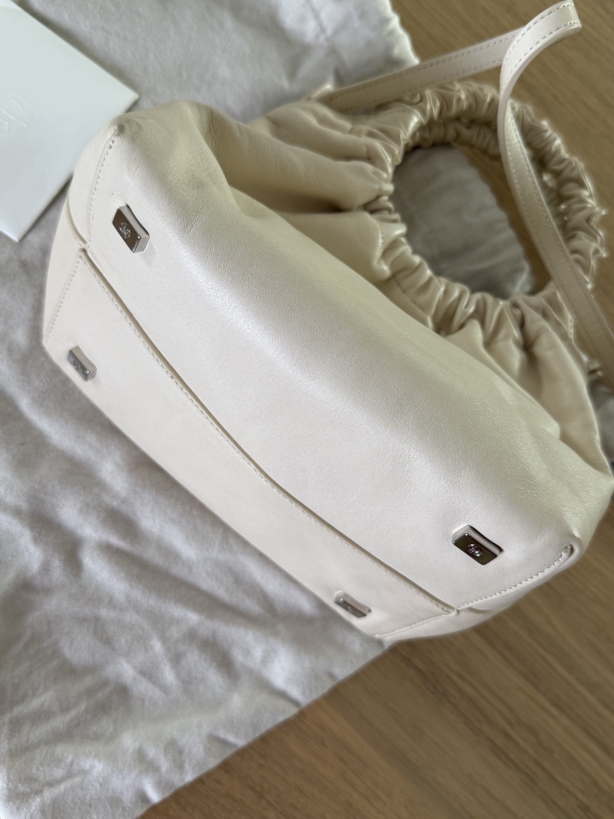 Pre-owned: The Row Double Circle Small Bag Two Way Ivory with shoulder strap
