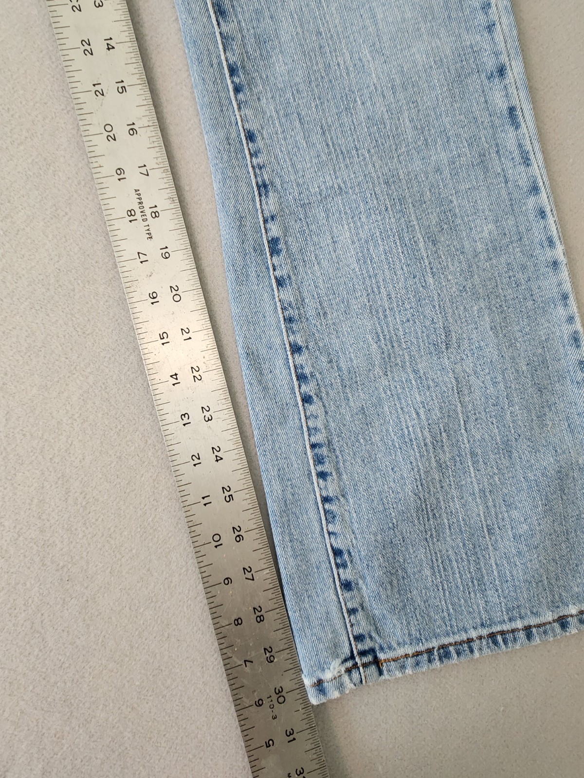 VTG Levi’s Button Fly Slouch Boot Cut Jeans Junior women’s Size 9 Low RIse