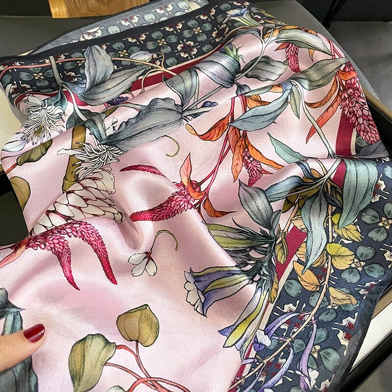 100% Mulberry Silk 27″ Square Scarf Women Neckerchief Bandana Black Pink Flower