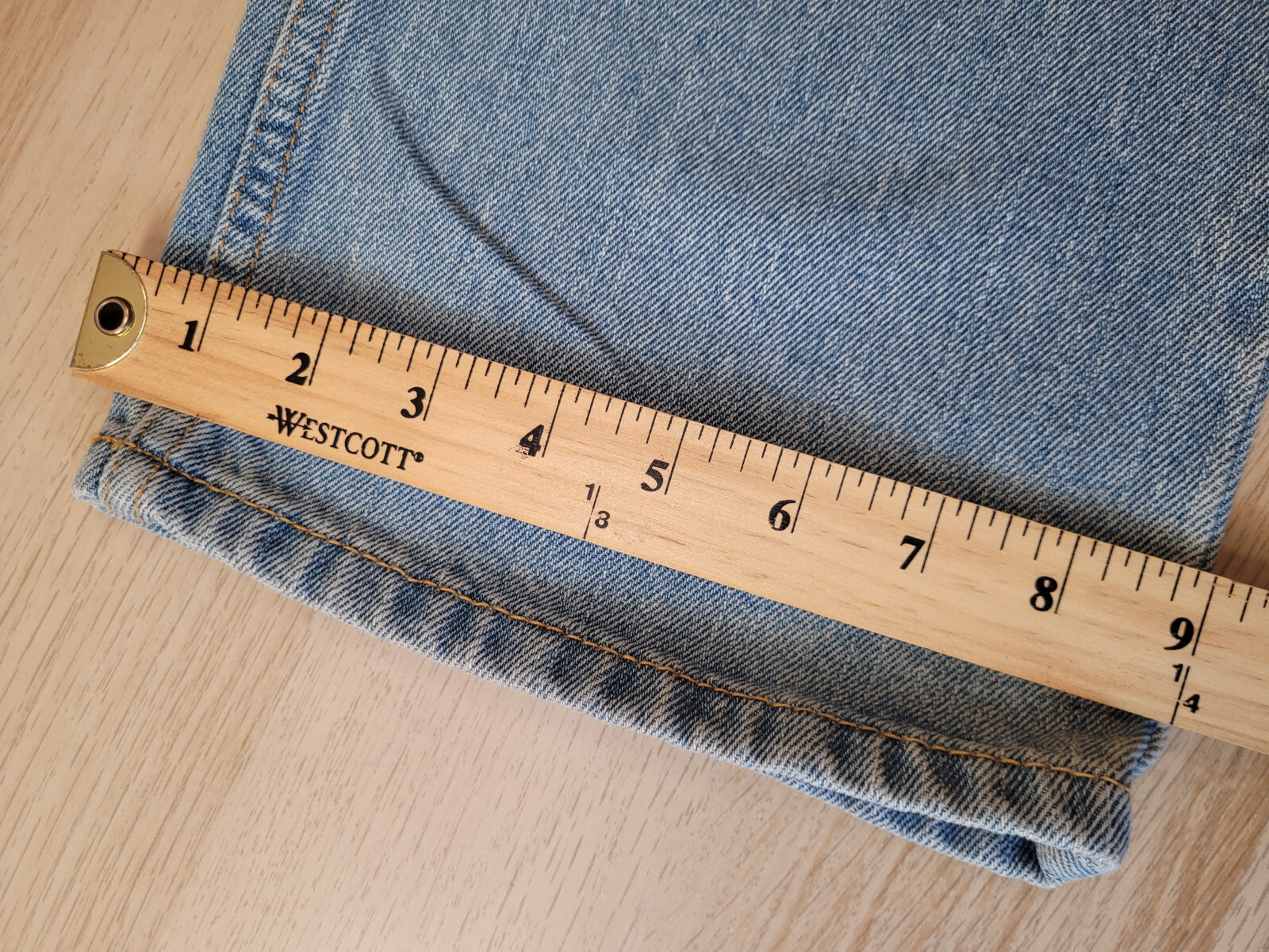 Levi’s Men’s 505 Regular Fit Straight Blue Jeans Light Wash 36×30 NWT Cotton
