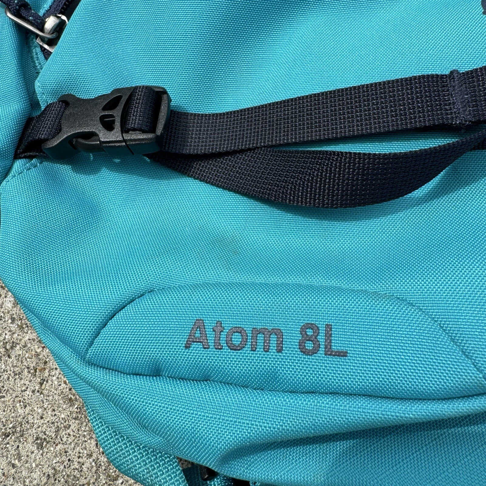 Patagonia Atom 8L Sling Bag Backpack Crossbody Day Travel Hiking Outdoor 48260