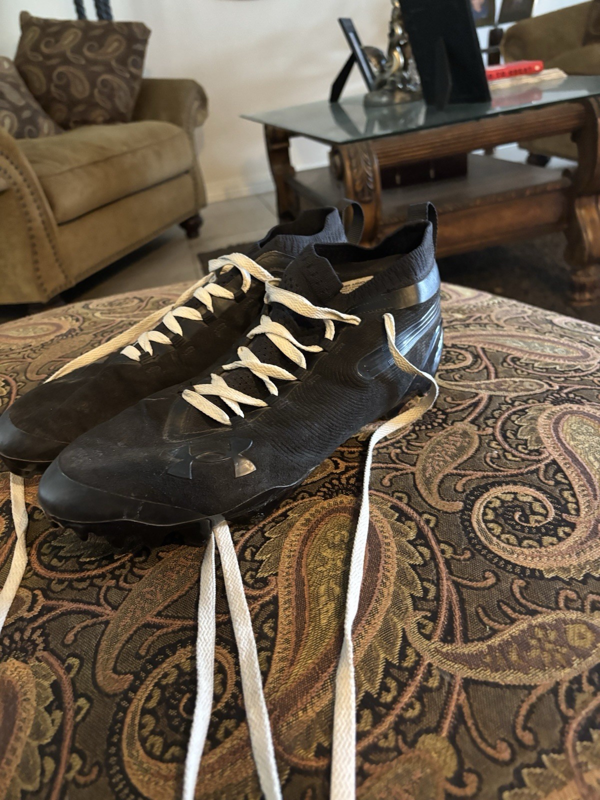 Under Armour Pro Suede Spotlight football cleat